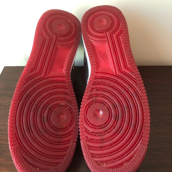 Lebron af1 size 9 - Picture 6 of 7